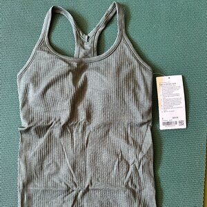 Lululemon Ebb to street Tank Top Light Support, B/C Cup Size 6 DKFR Dark Forest
